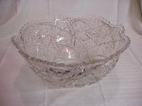 Where to rent PUNCH BOWL DECORATIVE 12 QT. in Arlington TX